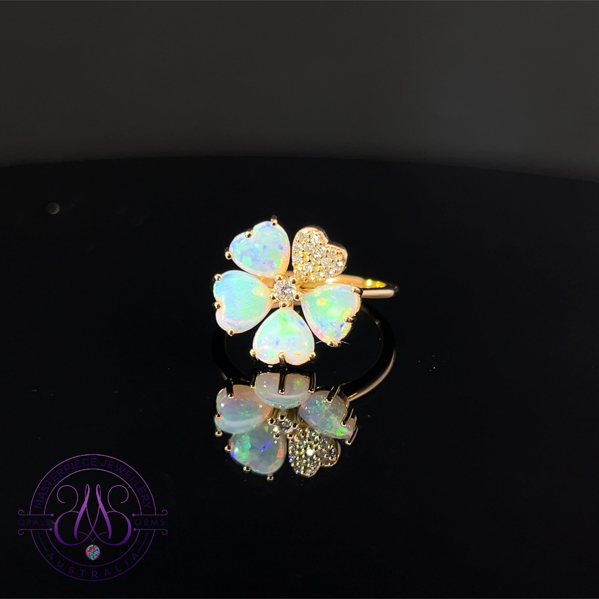 18kt Yellow Gold flower ring with heart shape Opals and diamonds