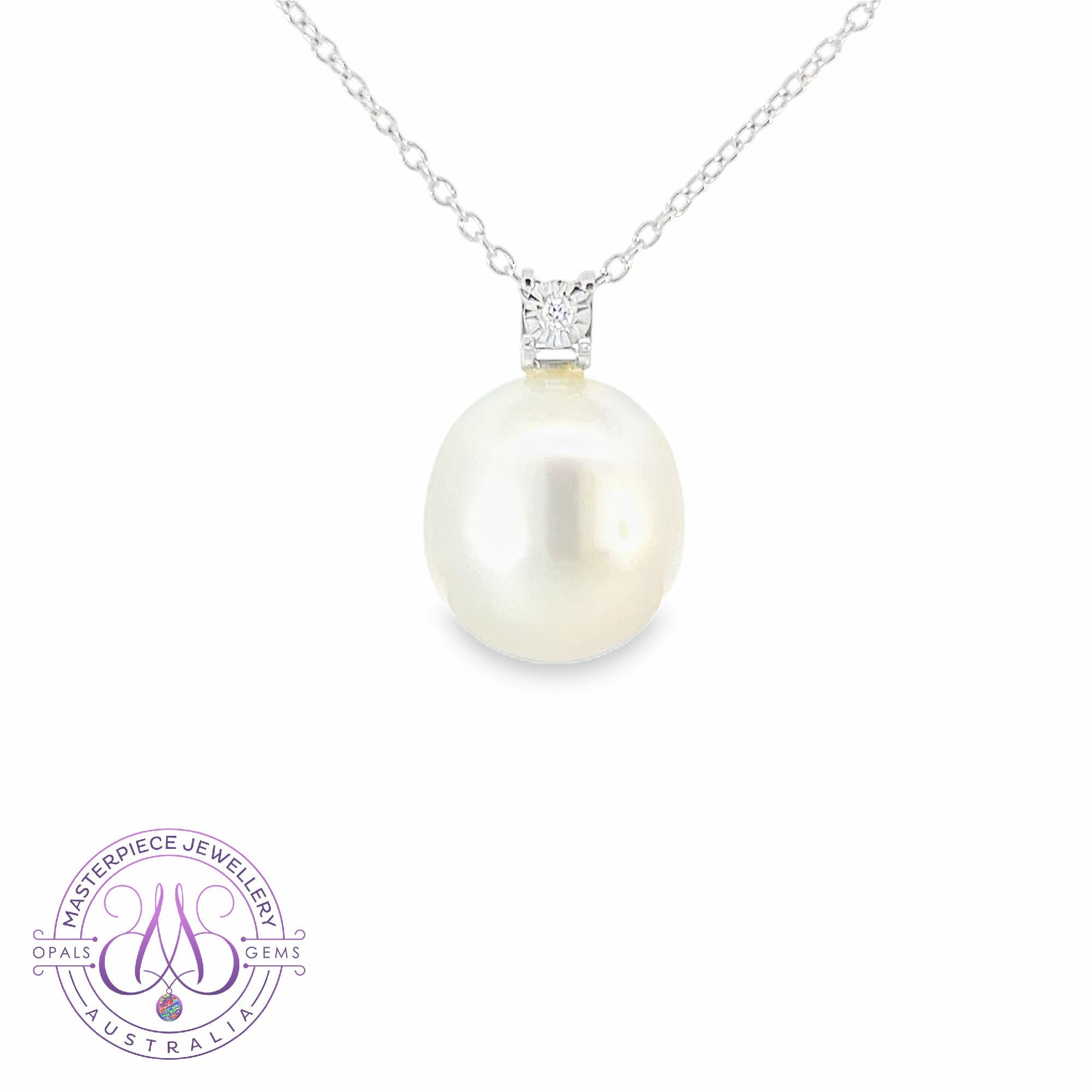 18kt White gold Oblong Drop shape 12.1mm South Sea Pearl pendant with diamond