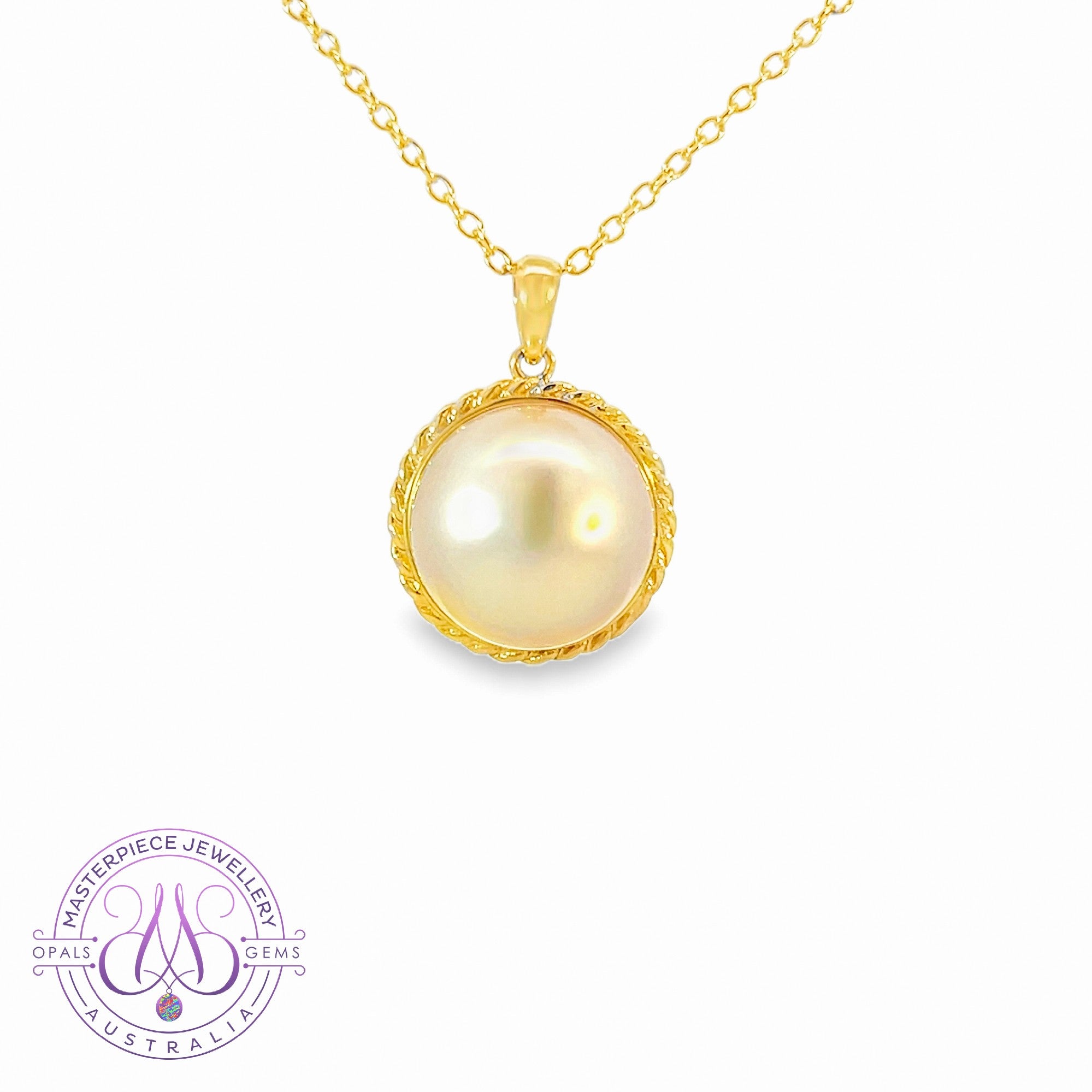 18kt Yellow Gold Rope finish South Sea Pearl 11.5mm pendant