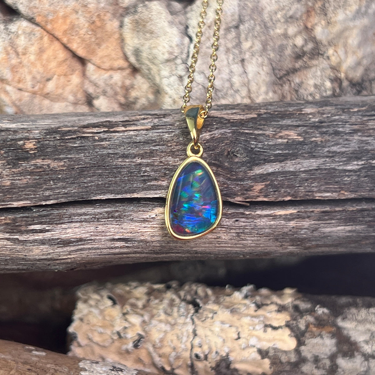 yellow gold-plated silver Australian opal triplet pendant with an 11 x 8mm freeform stone
