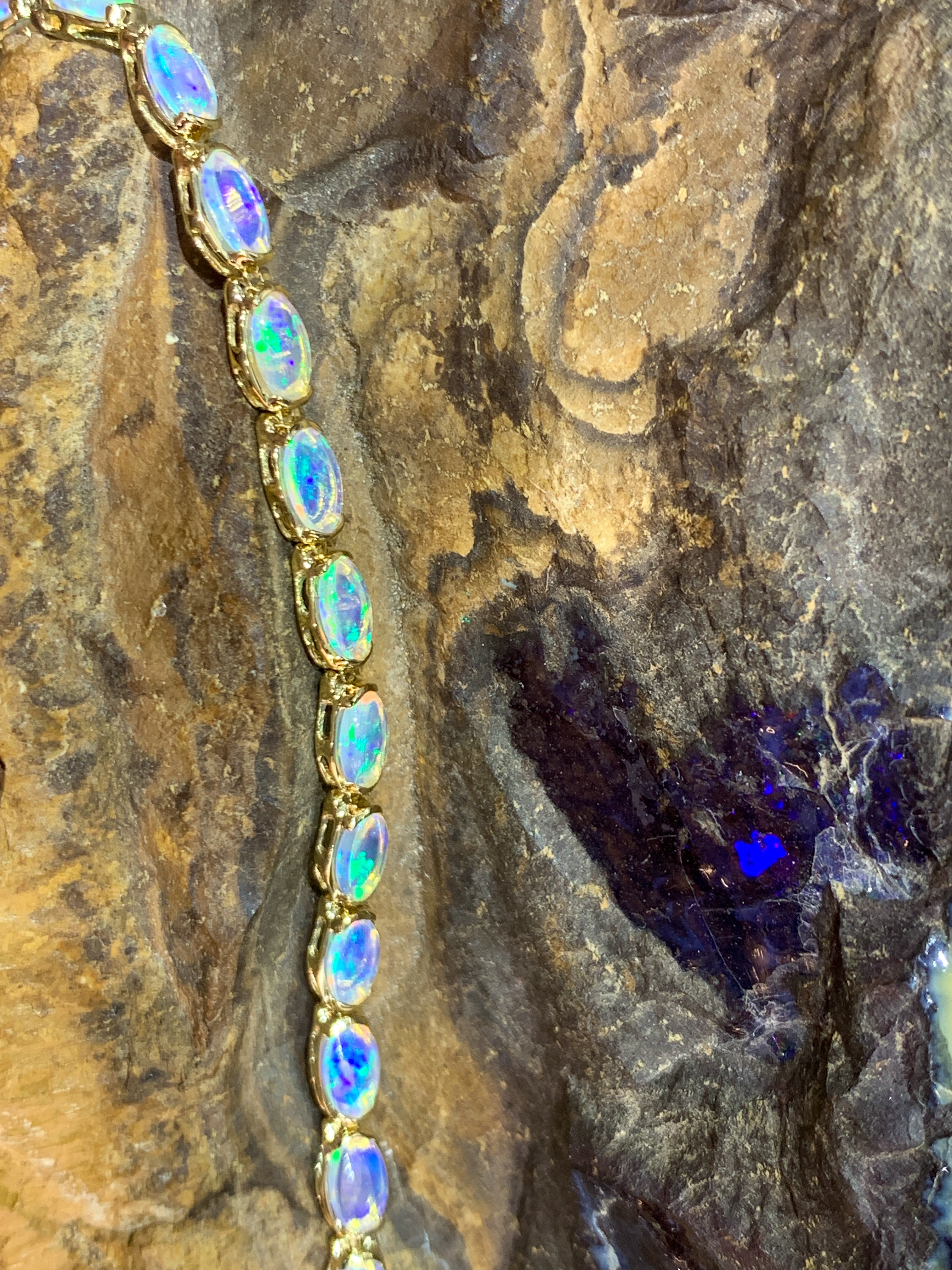 14kt Yellow Gold Opal bracelet - Masterpiece Jewellery Opal & Gems Sydney Australia | Online Shop